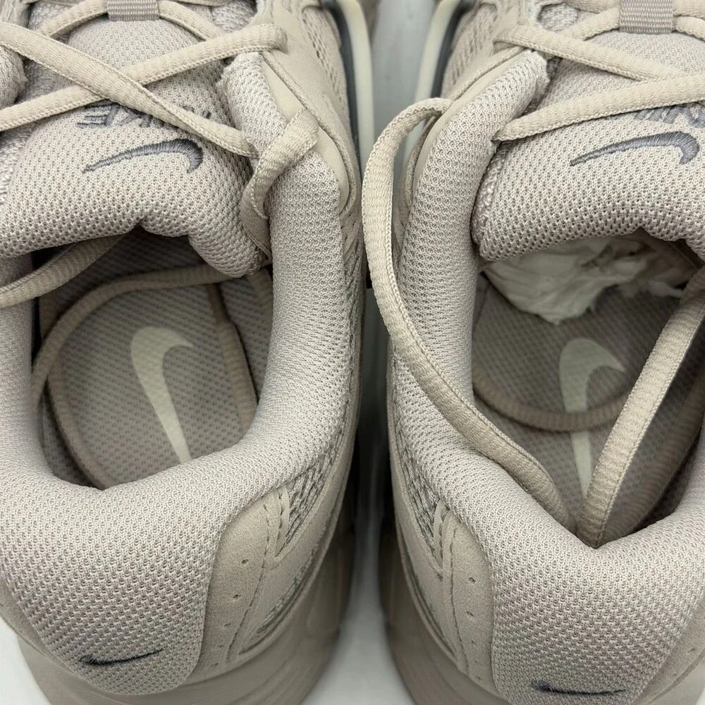 Womens Nike V5 RNR 116292-201 Moon Particle Size US 7.5 Sneaker Suede Mesh Shoes